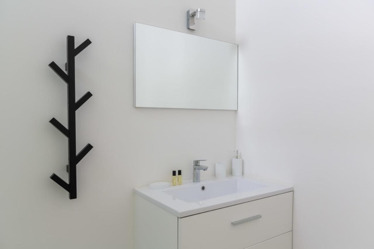 Guestready - Modern Apartment In City Center For Up To 4 Guests! Bordeaux Exterior photo